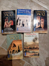 Lot  8 romans  poches histoire