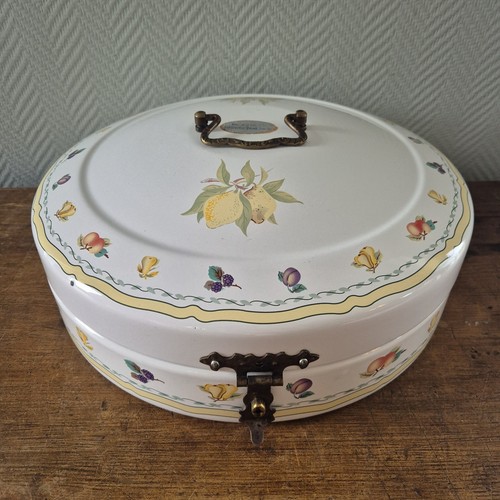 Boîte pain vintage - à, en