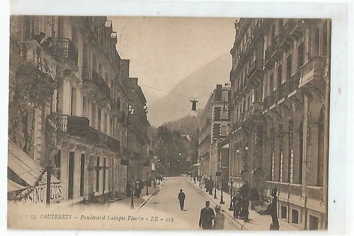 Cauterets boulevard - 65,