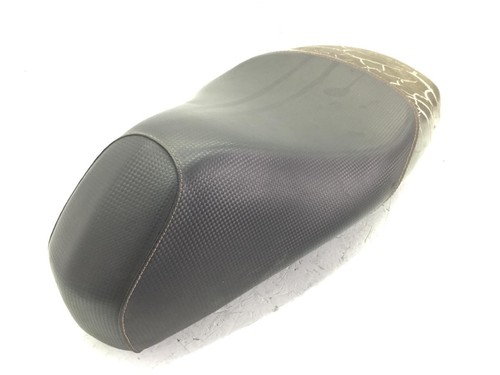 Selle saddle avec défauts - avec,