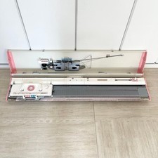 Machine à tricoter Brother