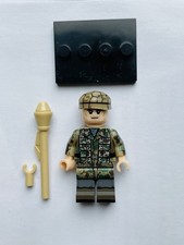 WW2 Minifigure ?? German Autumn Panzerfaust Soldier