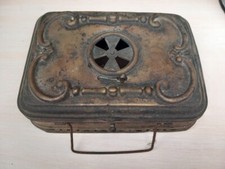 Ancienne chaufferette en laiton Girodon & Cie mesurant 18 cm X 13 cm