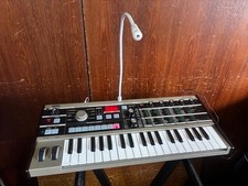Synthétiseur/vocodeur Korg