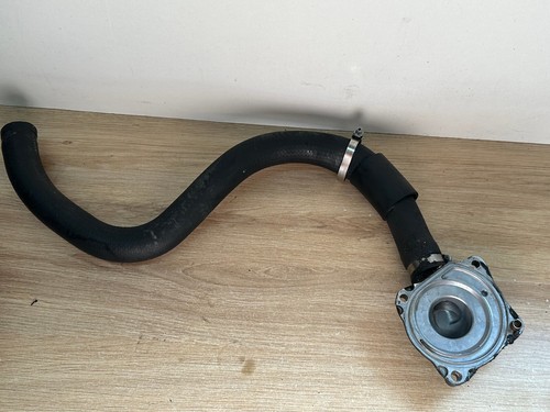Une pompe eau - une, a