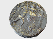 Jolie boite ronde  ancienne