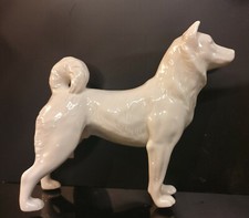 9942902-ds Porcelaine Figurine