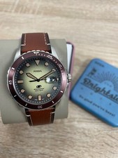 Fossil Quartz Three-Hand Green