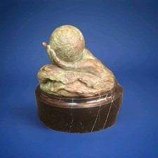 Mara Dominioni Sculpture Bronze Presse-papier Main Portant Un Globe Terrestre 