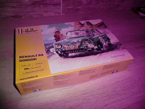 Heller renault 8 - 1/, 24