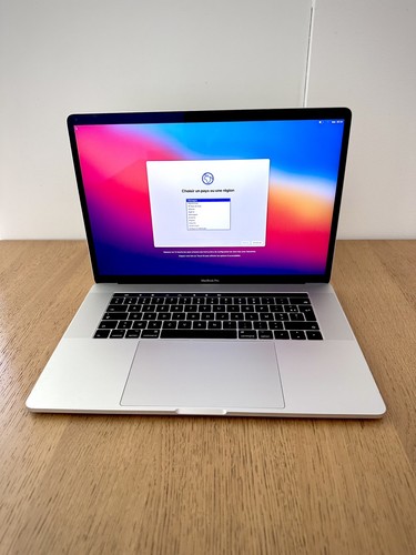 Macbook pro 16 - i7,