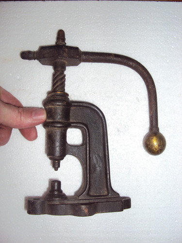 Presse cordonnier bourrelier - cordonnier,
