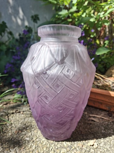 Schneider vase art - schneider,