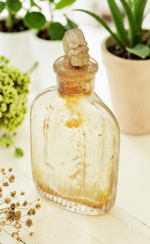 Bouteille parfum décorative - bouteille,