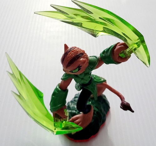 Skylanders tuff luck figure - skylanders,