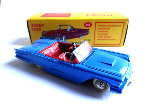 Dinky toys atlas ford - dinky,
