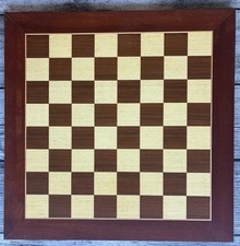 Plateau de jeu d'échec en bois