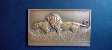 Plaquette en bronze. Couple de lions, par Thénot. Voyage présidentiel V.Auriol.