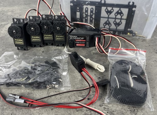 Futaba s3004 servo lot - s3004,