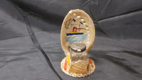 Ancien encrier coquillage