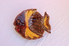 Ancien Plat en Forme de