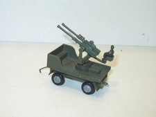 FJ,  remorque militaire KAKI avec mitrailleuse et soldat plastic france jouet