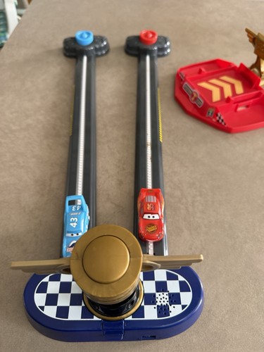 Cars disney pixar jeu feu - cars,