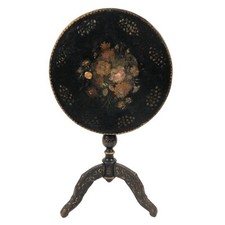 Guéridon basculant Napoléon III, bois noirci burgauté