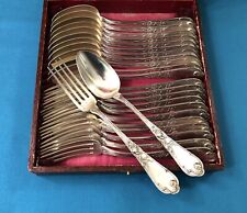 12 couverts BOULENGER modèle