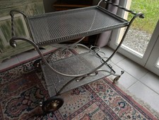 Table roulante du célèbre désigner Mathieu Mategot réalisée en 1947 