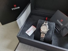 Tudor Princess Oysterdate