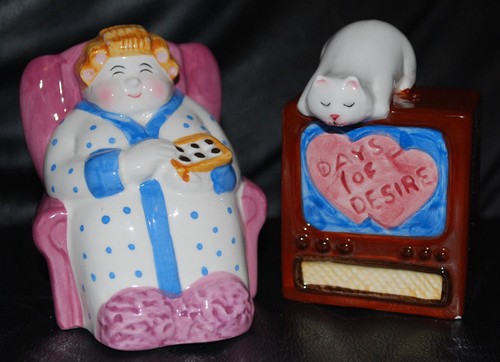 Clay art woman watching - woman,