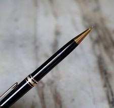 BEAU STYLO PORTE-MINES