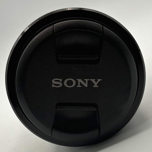 Sony 90mm macro - 90mm, oss