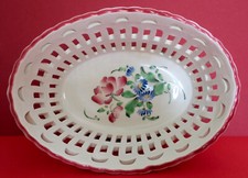 TRES BELLE COUPE OVALE A LA ROSE PORCELAINE AJOUREE AVEC MARQUE " KG " LUNEVILLE