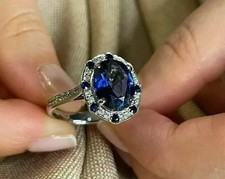 Bague de fiançailles diamant saphir bleu taille ovale de 3,25 carats en or bl...