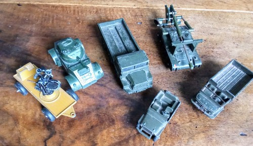 Lot anciens véhicules - 6,