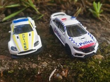 2 majorette police HONDA CIVIC TYPE R+ASTON MARTIN VANTAGE GT3