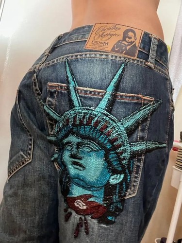 Y2k 2000s statue liberty - y2k,