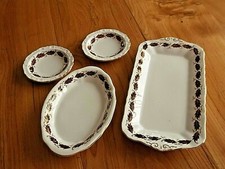 Lot de 4 plats fine bone china