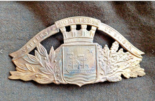 Insigne pompier indochine .  rare plaque de casque vietnam . helmet plate Saigon