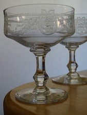 SAINT LOUIS 4 ANCIENS VERRES