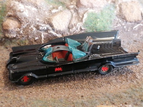 Batmobile corgi toys - batmobile,