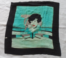 Foulard en soie vintage signé