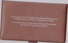 Enveloppe timbre médaille - enveloppe,