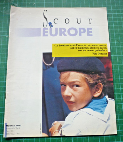 Revue scout d - revue,