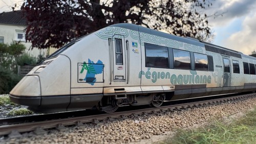 Autorail patiné 72500 dcc - patiné,