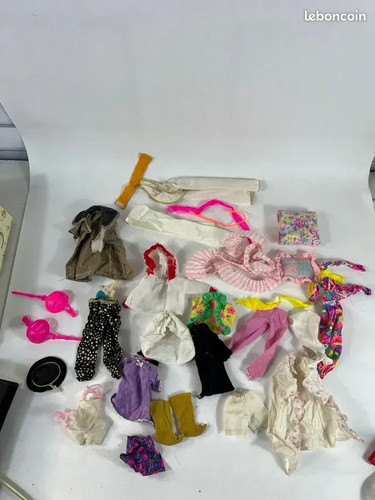 Lot vêtement barbie - vêtement,