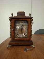 pendule à poser avec cycles