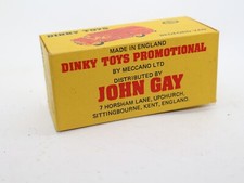 VRAI et RARE DINKY TOYS 410